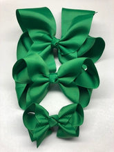 Load image into Gallery viewer, Très Chic Bow Barrettes - Emerald Green