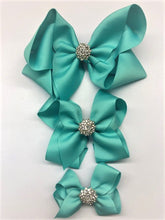 Load image into Gallery viewer, Très Chic Bow Barrettes - Aqua