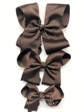 Load image into Gallery viewer, Très Chic Bow Barrettes - Chocolate